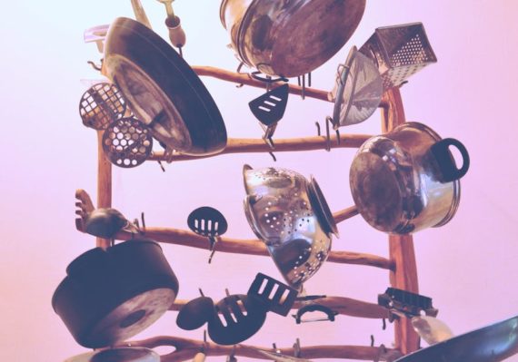 découvrez notre sélection d'accessoires de cuisine indispensables pour faciliter la préparation de vos repas. des ustensiles pratiques aux gadgets innovants, transformez votre expérience culinaire avec style et efficacité.