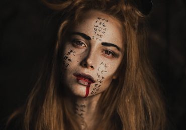 découvrez l'univers envoûtant de la femme fatale : symbole de mystère et de séduction, elle charme et fascine par sa force et son indépendance. plongez dans les récits captivants qui dévoilent l'essence de ces héroïnes audacieuses et intrigantes.