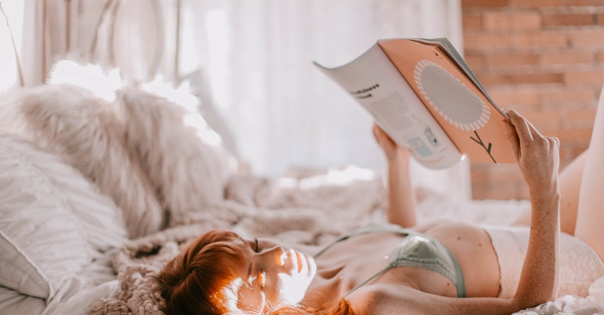 découvrez notre collection de lingerie élégante et sexy, conçue pour sublimer votre silhouette et vous offrir un confort optimal. explorez des styles variés allant des ensembles sophistiqués aux pièces délicates pour toutes les occasions.