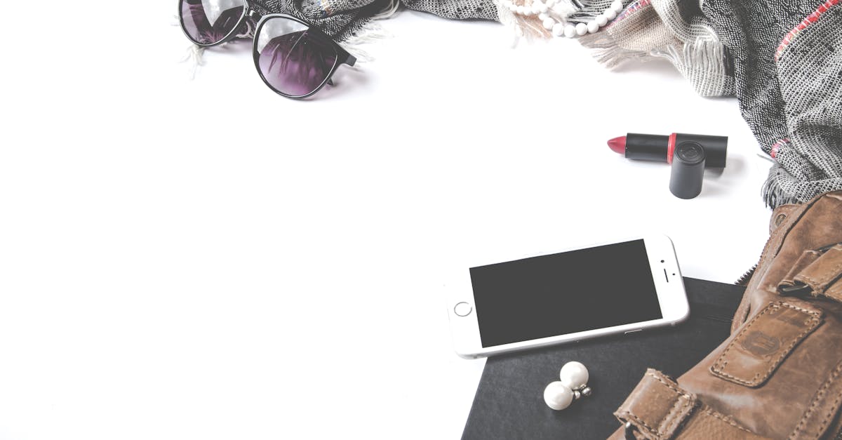 découvrez notre collection de rouges à lèvres, allant des teintes classiques aux nuances audacieuses. offrez à vos lèvres une couleur vibrante et une hydratation optimale pour un look parfait à tout moment de la journée.