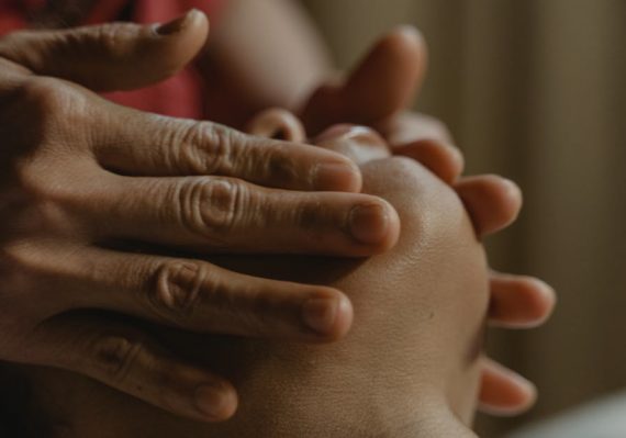 découvrez l'art du plaisir manuel avec notre guide complet. apprenez des techniques variées et explorez les options qui vous aideront à booster votre intimité et à savourer des moments inoubliables.
