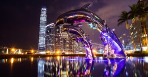 découvrez l'univers fascinant des 'night lights', ces veilleuses et lampes d'ambiance qui illuminent vos nuits. parfaites pour créer une atmosphère apaisante, elles sont idéales pour les chambres d'enfants, les couloirs ou pour une touche de magie dans votre décor intérieur.