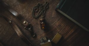 découvrez notre collection unique de bijoux en bois faits à la main, alliant élégance et écologie. chaque pièce est conçue avec soin, offrant un style naturel et chaleureux pour sublimer toutes vos tenues.