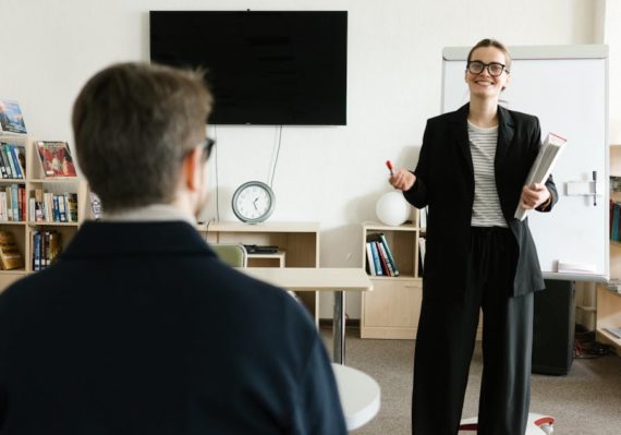 découvrez notre guide business complet : conseils, stratégies et astuces pour lancer, développer et réussir votre entreprise facilement. idéal pour entrepreneurs et dirigeants !