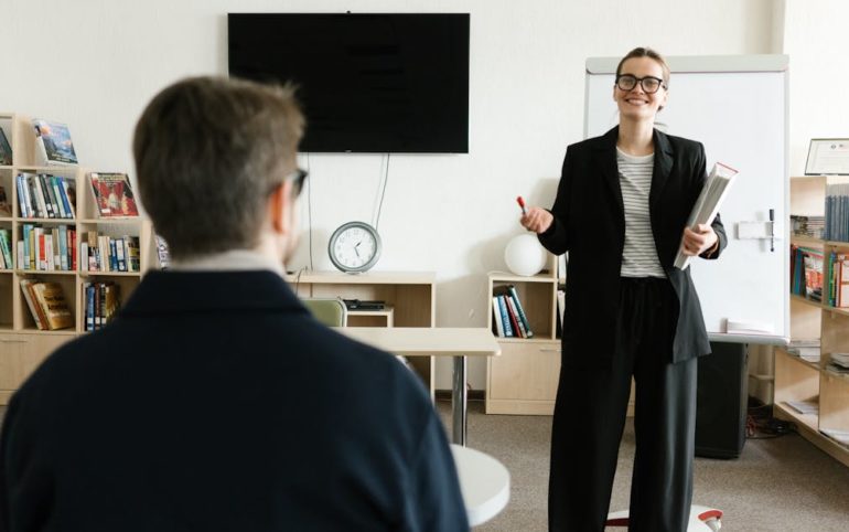découvrez notre guide business complet : conseils, stratégies et astuces pour lancer, développer et réussir votre entreprise facilement. idéal pour entrepreneurs et dirigeants !