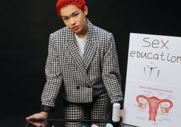 découvrez une large gamme de sex toys pour tous les désirs : stimulateurs, vibromasseurs, accessoires coquins et plus encore pour pimenter votre vie intime en toute discrétion.